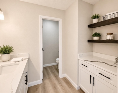 6106 W Airport Boulevard - Photo Thumbnail 3
