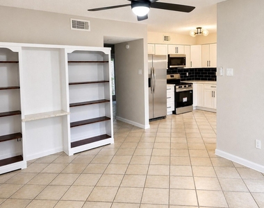 6106 W Airport Boulevard - Photo Thumbnail 2