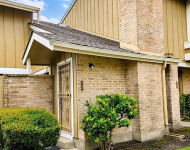 6106 W Airport Boulevard - Photo Thumbnail 17