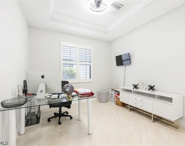 1419 Serrano Circle - Photo Thumbnail 25