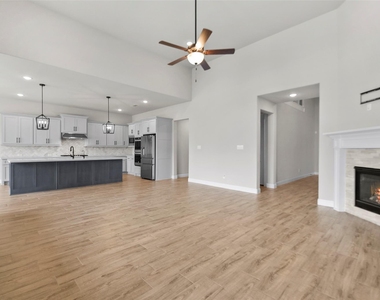 28080 Woodland Bend Way - Photo Thumbnail 7