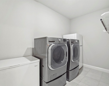 28080 Woodland Bend Way - Photo Thumbnail 31