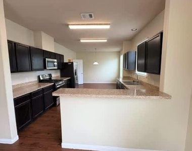 7442 Towerview Lane - Photo Thumbnail 4