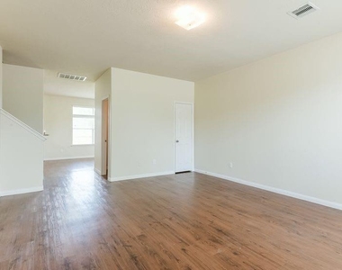 7442 Towerview Lane - Photo Thumbnail 2