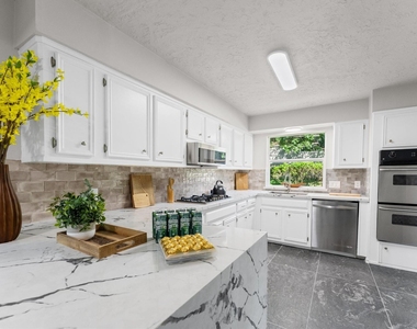3538 Glenwood Springs Drive - Photo Thumbnail 35