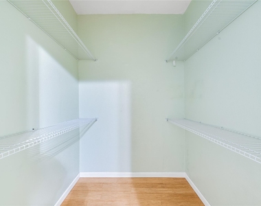 2100 Tanglewilde Street - Photo Thumbnail 17