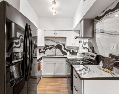 2100 Tanglewilde Street - Photo Thumbnail 10