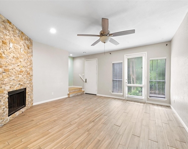 2100 Tanglewilde Street - Photo Thumbnail 8