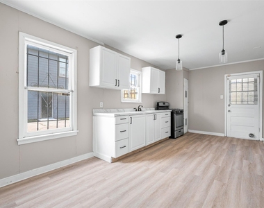 2410 Milby Street - Photo Thumbnail 4