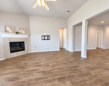 140 Kelly Street - Photo Thumbnail 10