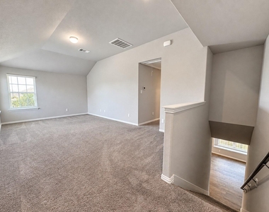 140 Kelly Street - Photo Thumbnail 11