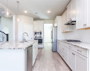 3442 Cabernet Shores Drive - Photo Thumbnail 12
