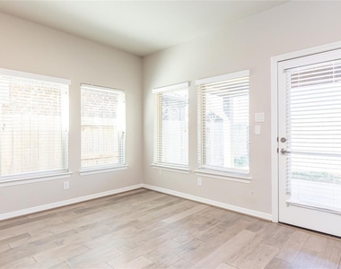 3442 Cabernet Shores Drive - Photo Thumbnail 25