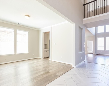 3442 Cabernet Shores Drive - Photo Thumbnail 6
