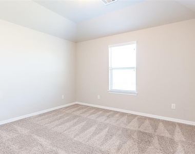 3442 Cabernet Shores Drive - Photo Thumbnail 13