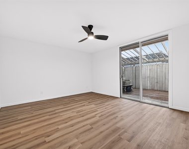 3300 Yorktown Street - Photo Thumbnail 26