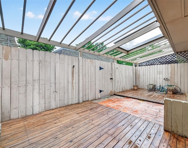 3300 Yorktown Street - Photo Thumbnail 35