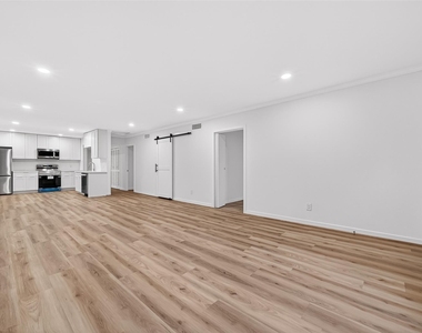 3300 Yorktown Street - Photo Thumbnail 8