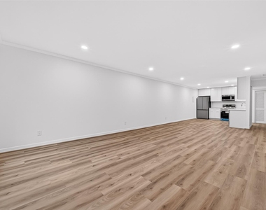 3300 Yorktown Street - Photo Thumbnail 7