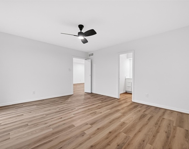 3300 Yorktown Street - Photo Thumbnail 28