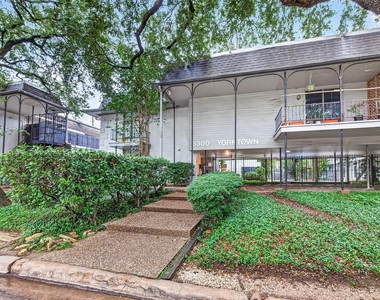 3300 Yorktown Street - Photo Thumbnail 1
