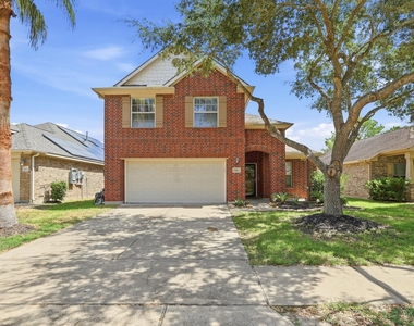 11402 Overland Trail Drive - Photo Thumbnail 2