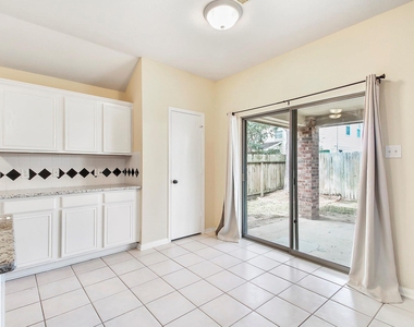 1814 Parkfair Court - Photo Thumbnail 18