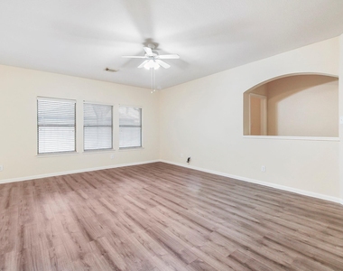 1814 Parkfair Court - Photo Thumbnail 19