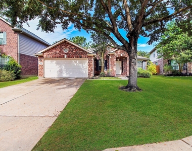 1814 Parkfair Court - Photo Thumbnail 1