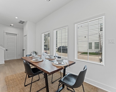 332 Neyland Street - Photo Thumbnail 13