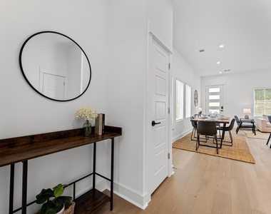 332 Neyland Street - Photo Thumbnail 15