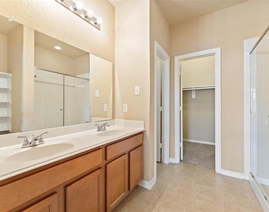 228 Shoshone Ridge Drive - Photo Thumbnail 8