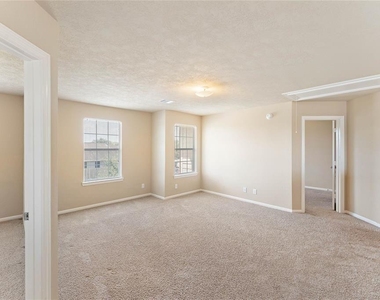 228 Shoshone Ridge Drive - Photo Thumbnail 7