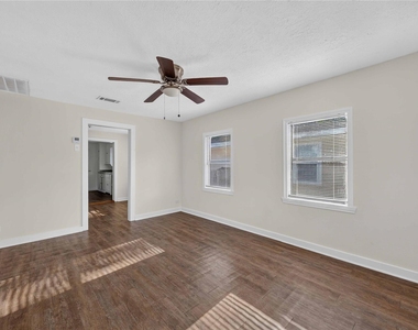 6414 Woodrow Street - Photo Thumbnail 3