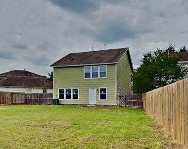 3638 Avalon Castle Drive - Photo Thumbnail 13