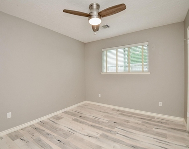 2119 Glen Knoll Drive - Photo Thumbnail 30