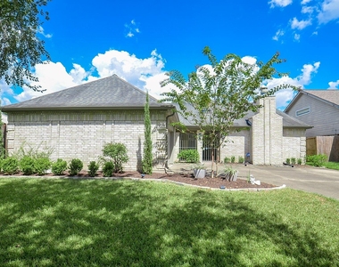 2119 Glen Knoll Drive - Photo Thumbnail 4
