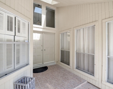 2119 Glen Knoll Drive - Photo Thumbnail 6