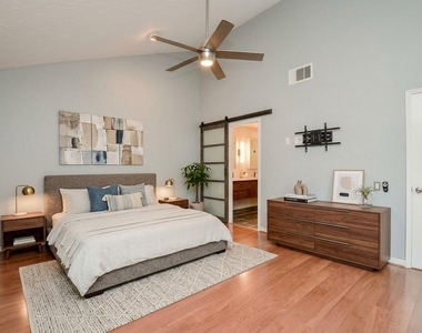 2119 Glen Knoll Drive - Photo Thumbnail 20