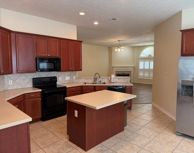 21406 Avalon Queen Drive - Photo Thumbnail 30