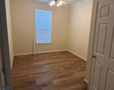 21406 Avalon Queen Drive - Photo Thumbnail 7