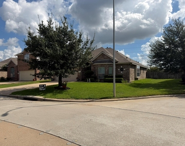21406 Avalon Queen Drive - Photo Thumbnail 37