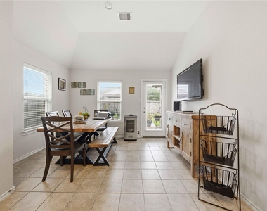 1923 Marble Stone Lane - Photo Thumbnail 3