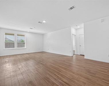 8111 Star Terrace Drive - Photo Thumbnail 15