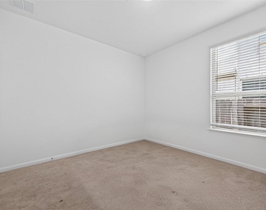 8111 Star Terrace Drive - Photo Thumbnail 25