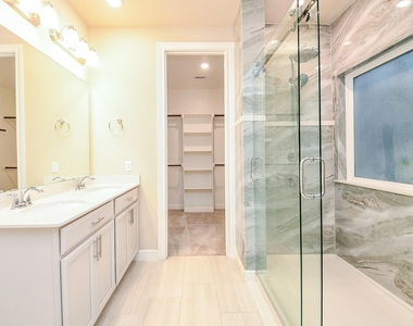 21303 Adela Point - Photo Thumbnail 19