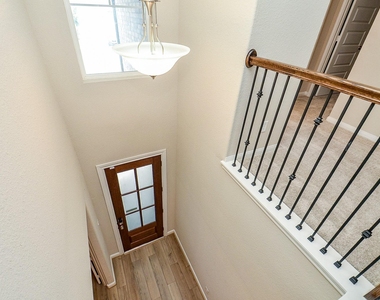 21303 Adela Point - Photo Thumbnail 27
