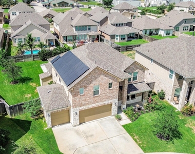 21303 Adela Point - Photo Thumbnail 34