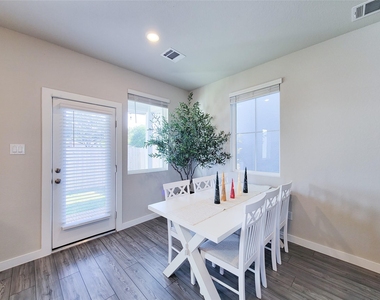 3119 Skyrock Drive - Photo Thumbnail 8