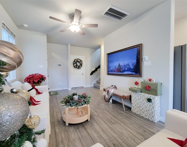3119 Skyrock Drive - Photo Thumbnail 4